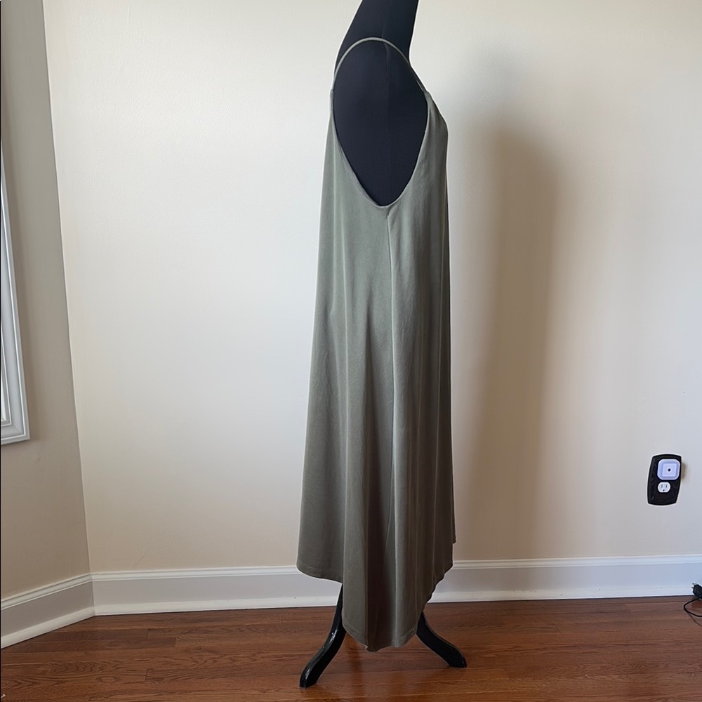 Nicole Miller Olive Green Maxi Dress with built in shelf bra - Picture 3 of 9